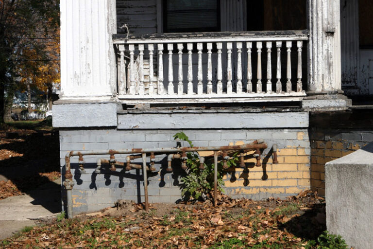 11/4/09 – Porch Detail
