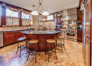 Karen Timberlake's kitchen.