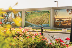 Photo of Wall to Wall Floodwall Murals provided by the Paducah Convention & Visitors Bureau