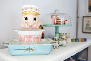 Photo of pyrex baking dishes by Brodie Curtsinger