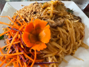 A plate of Pad Thai